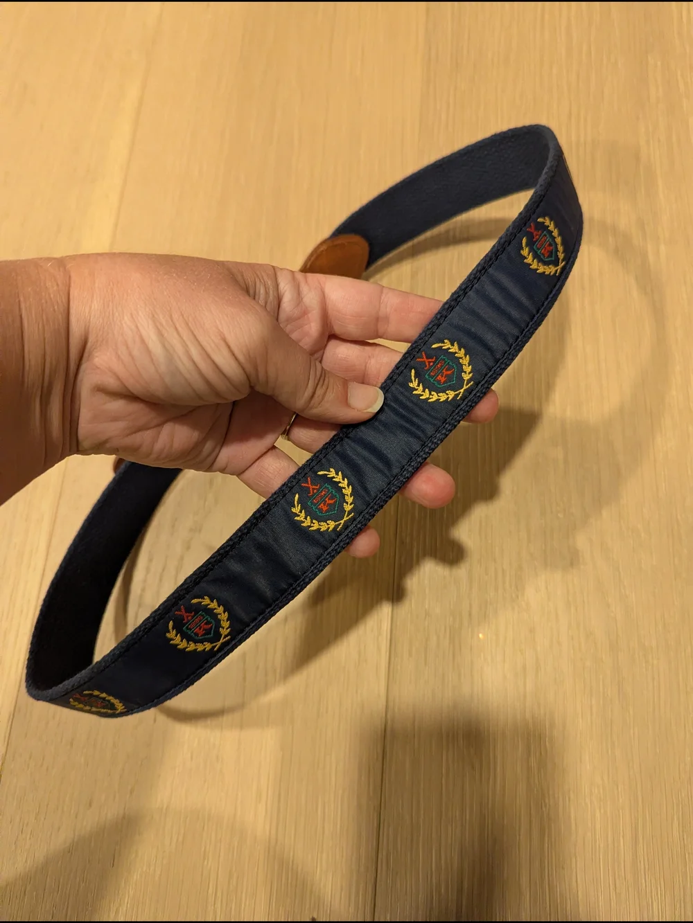 Navy Embroidered Golf Themed Belt with Tan Leather Accents Size S?